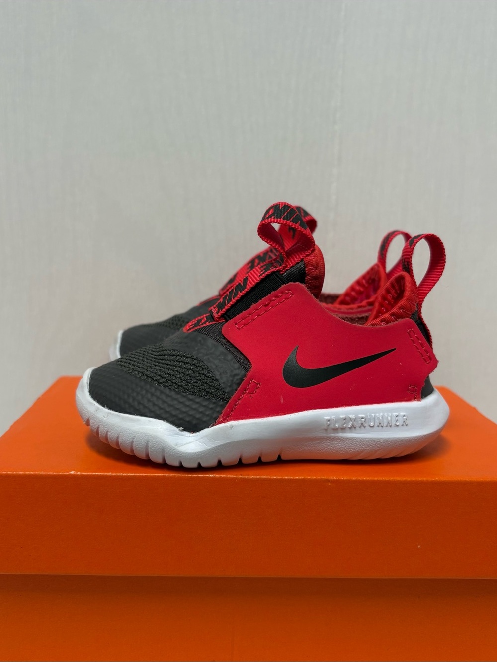 Nike Toddlers Black & Firey Red Flex Runner Slip-On Sneakers